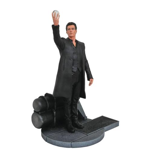 STL052943 DARK TOWER GALLERY MAN IN BLACK PVC FIG
