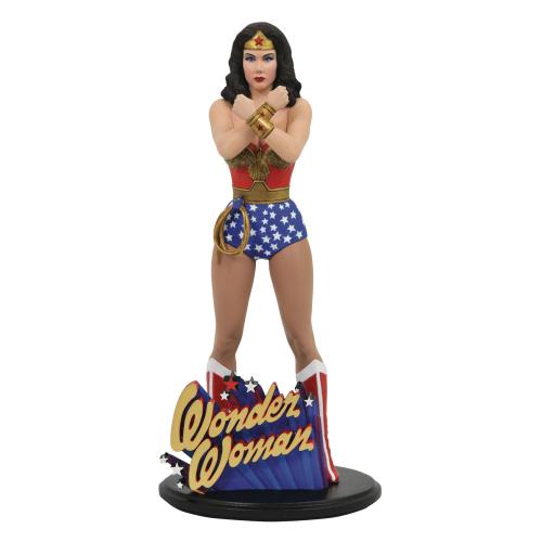 STL149549 DC CLASSIC TV GALLERY DIORAMA WONDER WOMAN PVC STATUE