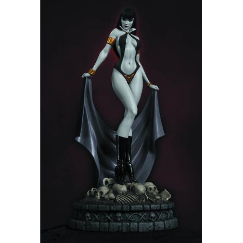 STK684491 WOMEN DYNAMITE VAMPIRELLA STATUE B&W ED PROOF