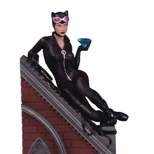 08f2e96b795bc9ba05a7782339ce0d7c BATMAN ROGUES GALLERY CATWOMAN STATUE