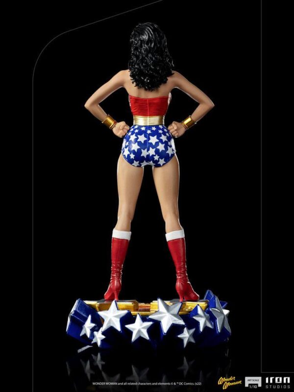 WONDER WOMAN - LYNDA CARTER ART SCALE 1/10 STATUE BY IRON STUDIOS