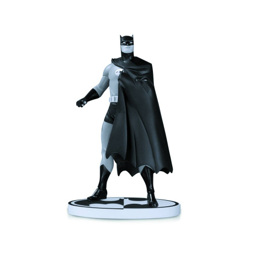 STK668857 BATMAN BLACK & WHITE STATUE DARWYN COOKE 2ND ED