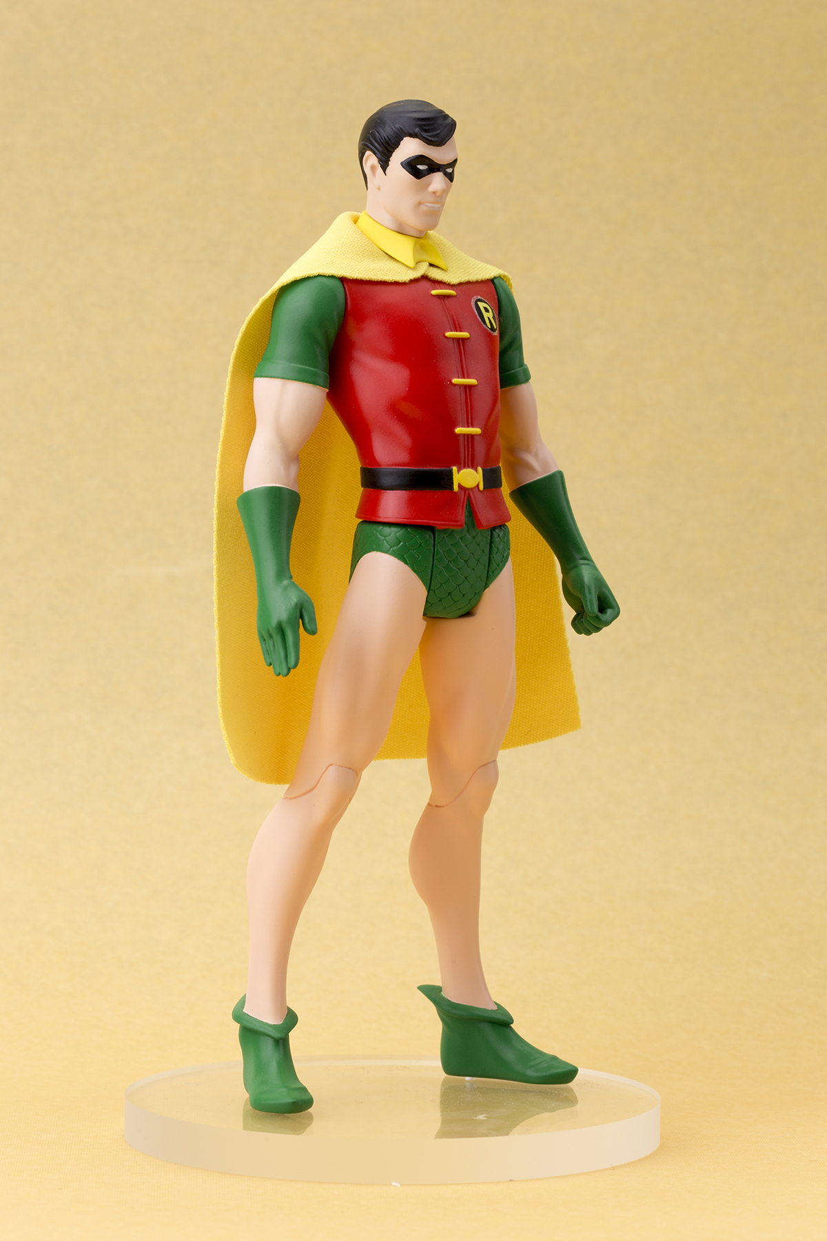 STK679618-1 DC UNIVERSE ROBIN CLASSIC COSTUME ARTFX+ STATUE
