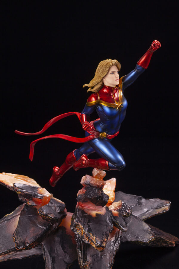 STL164598_2-scaled MARVEL UNIVERSE CAPTAIN MARVEL ARTFX PREMIER STATUE