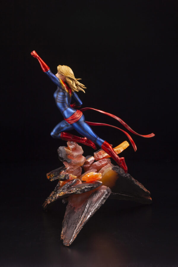 STL164598_4-scaled MARVEL UNIVERSE CAPTAIN MARVEL ARTFX PREMIER STATUE