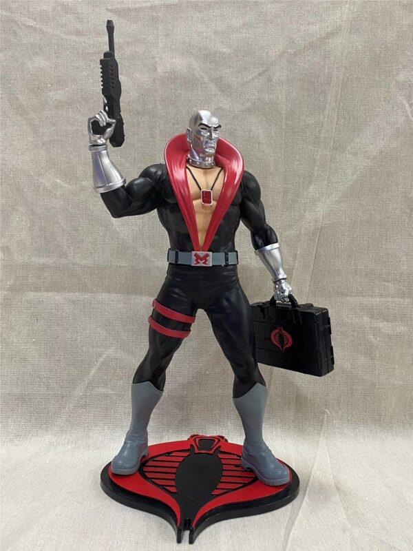 GI JOE DESTRO 1:8 SCALE PVC STATUE