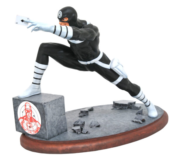 STL195244_2-scaled MARVEL PREMIER COLLECTION BULLSEYE STATUE