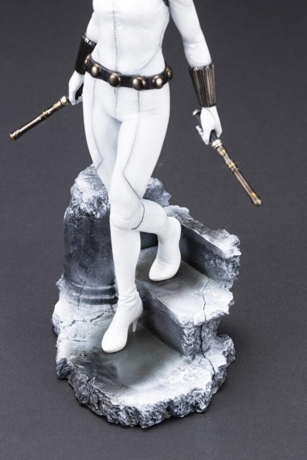 STL202484_6-scaled MARVEL UNIV BLACK WIDOW WHITE COSTUME PX ARTFX PREMIER