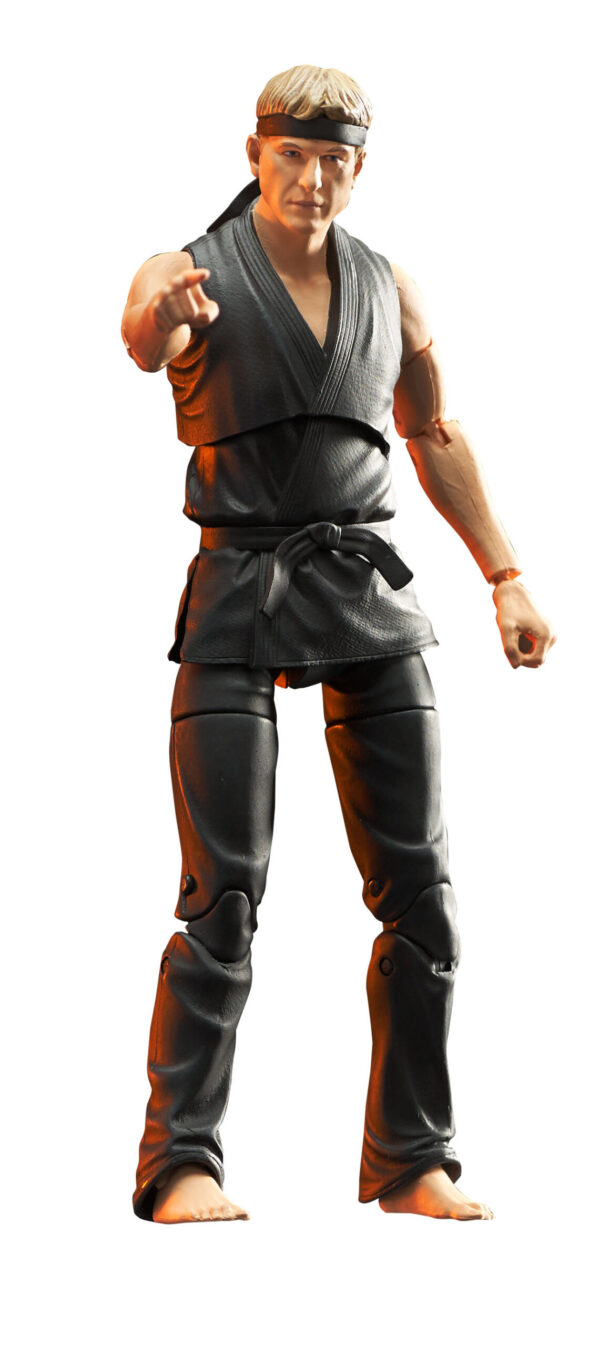 STL203077_3-scaled COBRA KAI SERIES 1 DLX JOHN KREESE ACTION FIGURE
