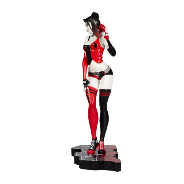 HARLEY QUINN RED WHITE & BLACK BY J SCOTT CAMPBELL STATUE
