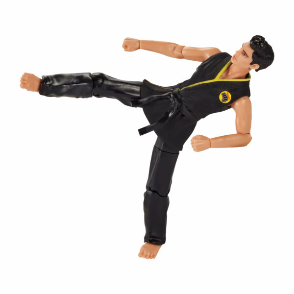 STL214436_3 TMNT X COBRA KAI LEONARDO VS MIGUEL DIAZ AF 2PK