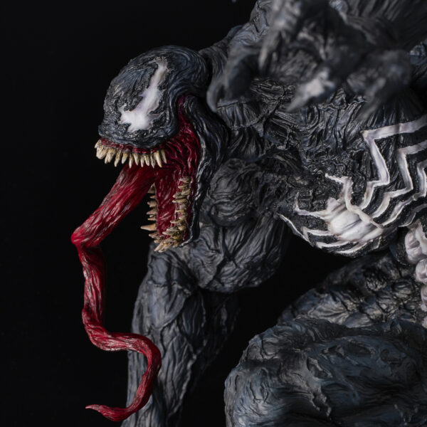STL215244_4 MARVEL VENOM 1.5 SOFBINAL SOFT VINYL FIG W/DISPLAY BASE