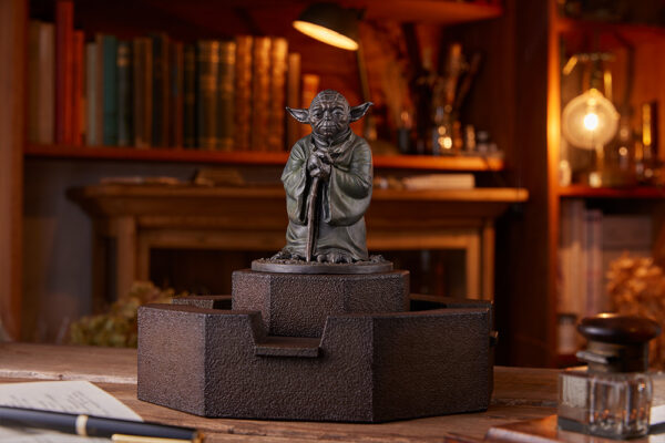STAR WARS EMPIRE STRIKES BACK YODA FOUNTAIN COLD CAST STATUE