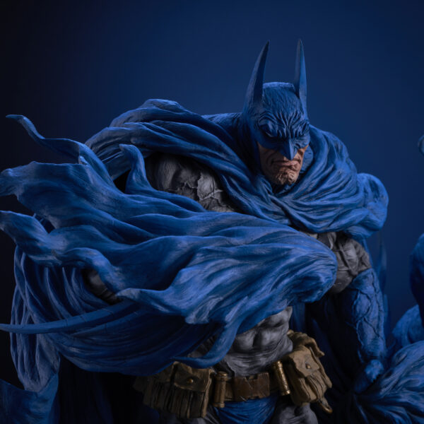 SOFBINAL DC BATMAN HEAVY BLUE VER PX 14IN VINYL FIGURE