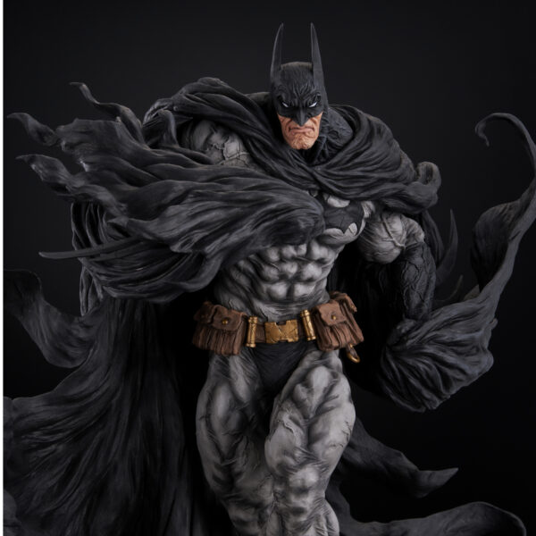 SOFBINAL DC BATMAN HARD BLACK VER 14IN VINYL FIGURE
