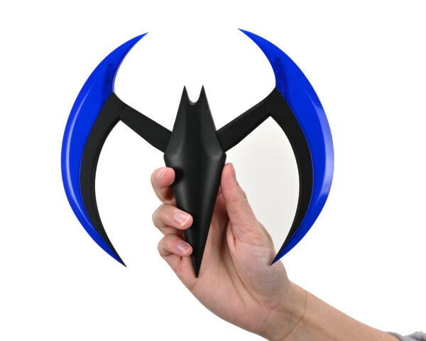 STL229015_1-scaled BATMAN BEYOND BLUE BATARANG W/LIGHTS PROP REPLICA