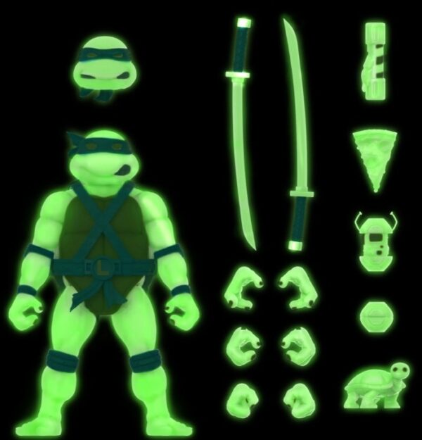 TMNT ULTIMATES LEONARDO MUTAGEN OOZE GLOW FIG