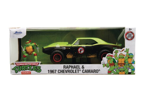 HWR 1967 CHEVY CAMARO W/TMNT RAPHAEL FIG 1/24 DIE-CAST VEH