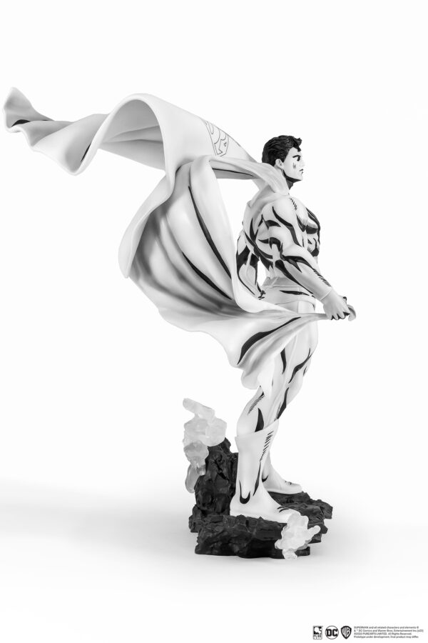 STL277967_2 SDCC 2024 DC HEROES SUPERMAN B&W PX PVC 1/8 STATUE