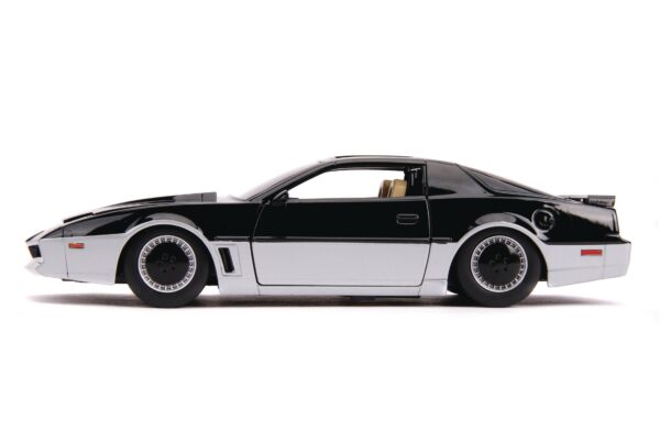 STL288721 KNIGHT RIDER HWR K.A.R.R. W/ LIGHT 1/24 DIE-CAST VEH