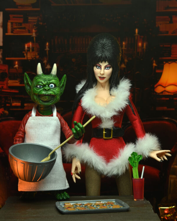 ELVIRA VERY SCARY XMAS 8IN CLOTHED AF