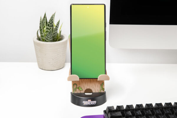 STL332888_5-scaled GUARDIANS OF THE GALAXY GROOT SMARTPHONE HOLDER