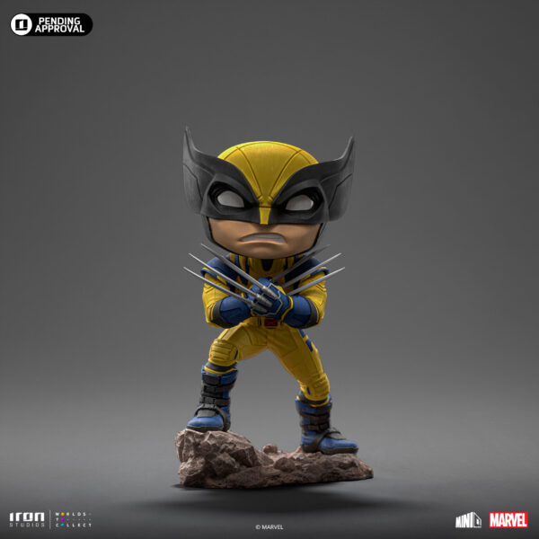 WOLVERINE MINICO STATUE