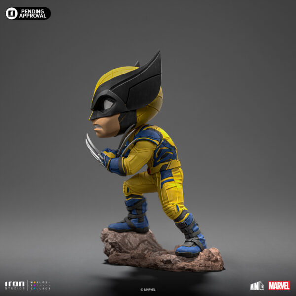 WOLVERINE MINICO STATUE