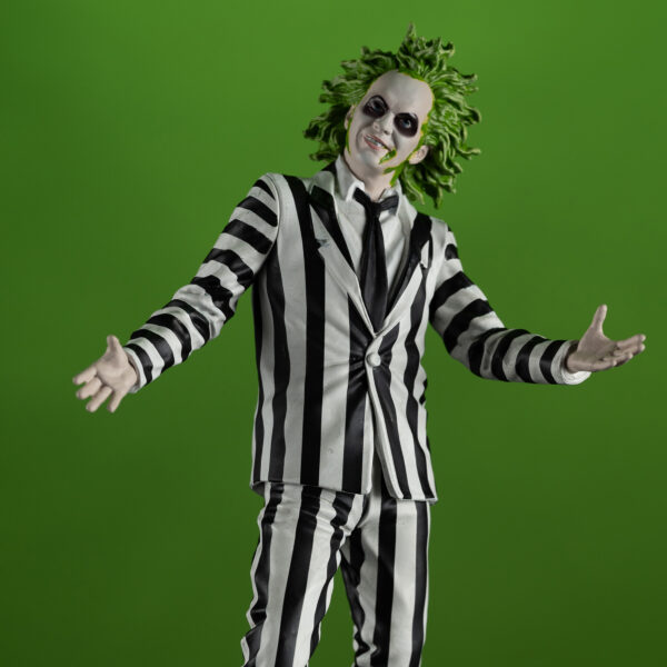 MOVIE MANIACS BEETLEJUICE 2 BEETLEJUICE 1 6IN POSED FIG