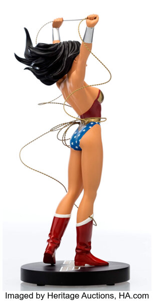 Cover Girls of The DC Universe: Wonder Woman Statue
