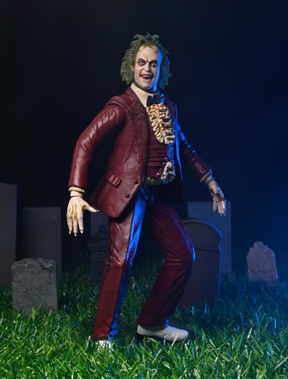 STL358171_5 BEETLEJUICE RED TUXEDO 7IN AF