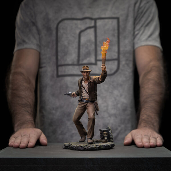 STL327387_4 INDIANA JONES 1/10 SCALE STATUE