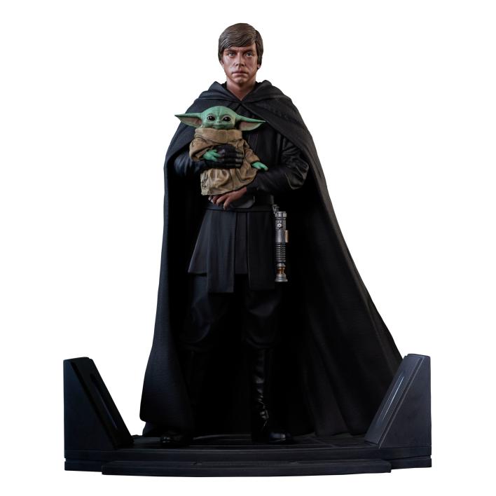 STL222275_2 STAR WARS PREMIER COLLECTION MANDALORIAN LUKE & GROGU STATUE