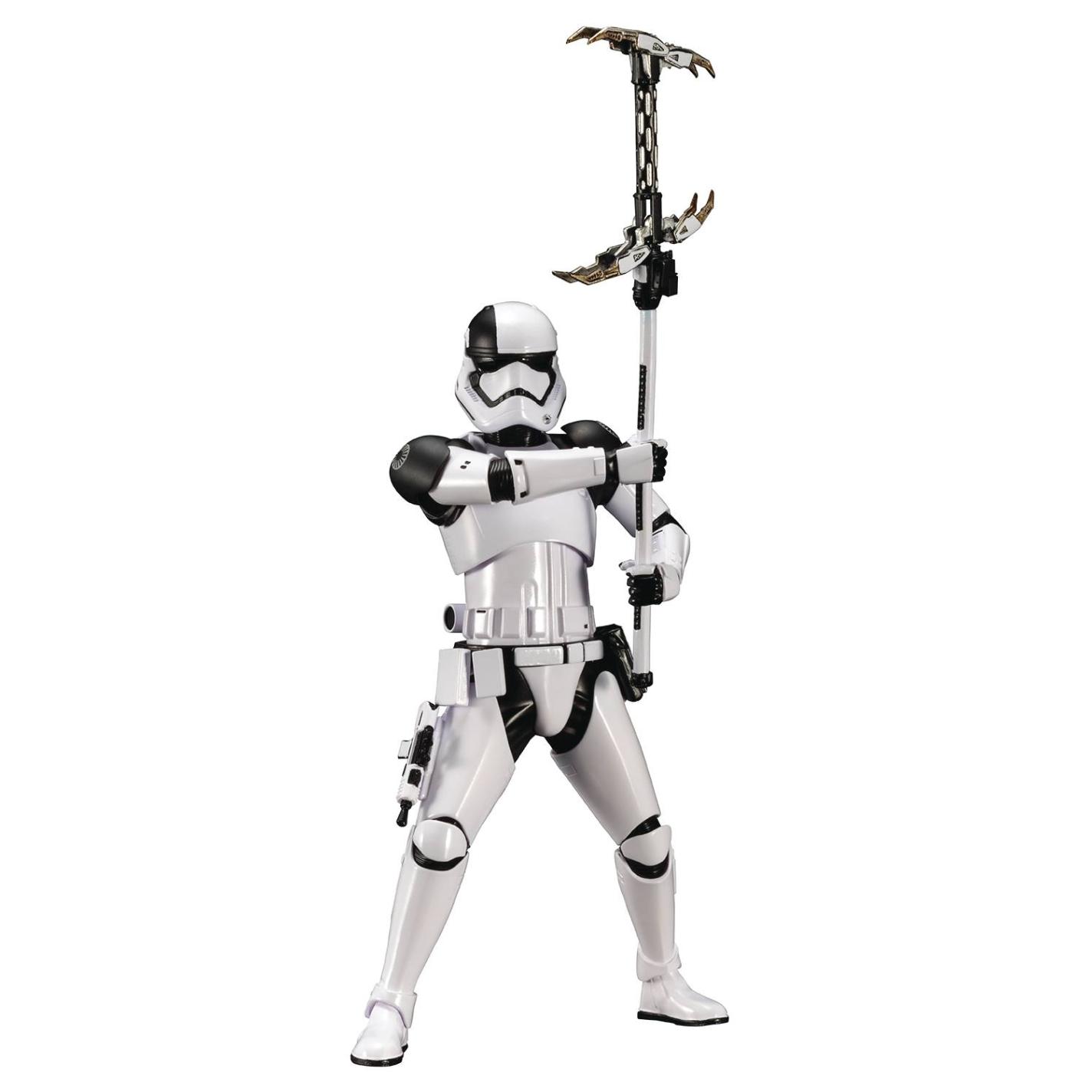 STL075431 SW LAST JEDI FIRST ORDER STORMTROOPER EXECUTIONER ARTFX+