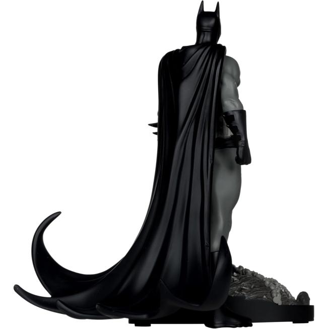 61FAvzE-tfL._AC_SL1500_ BATMAN BLACK & WHITE BY BJORN BARENDS 1:10 SCALE STATUE