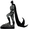 61uc+7vtDRL._AC_SL1500_ BATMAN BLACK & WHITE BY BJORN BARENDS 1:10 SCALE STATUE