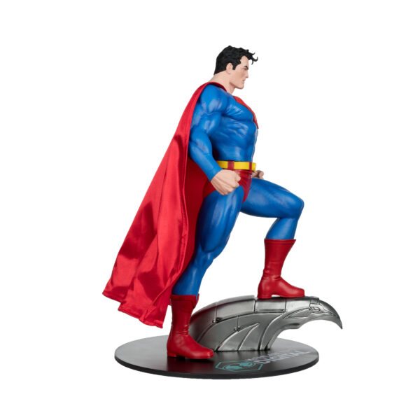 DC DIRECT SUPERMAN BY JIM LEE 12IN POSED STATUE
