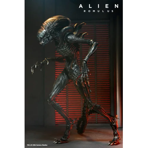 Alien: Romulus Ultimate Scorched Xenomorph 7-inch Scale Action Figure