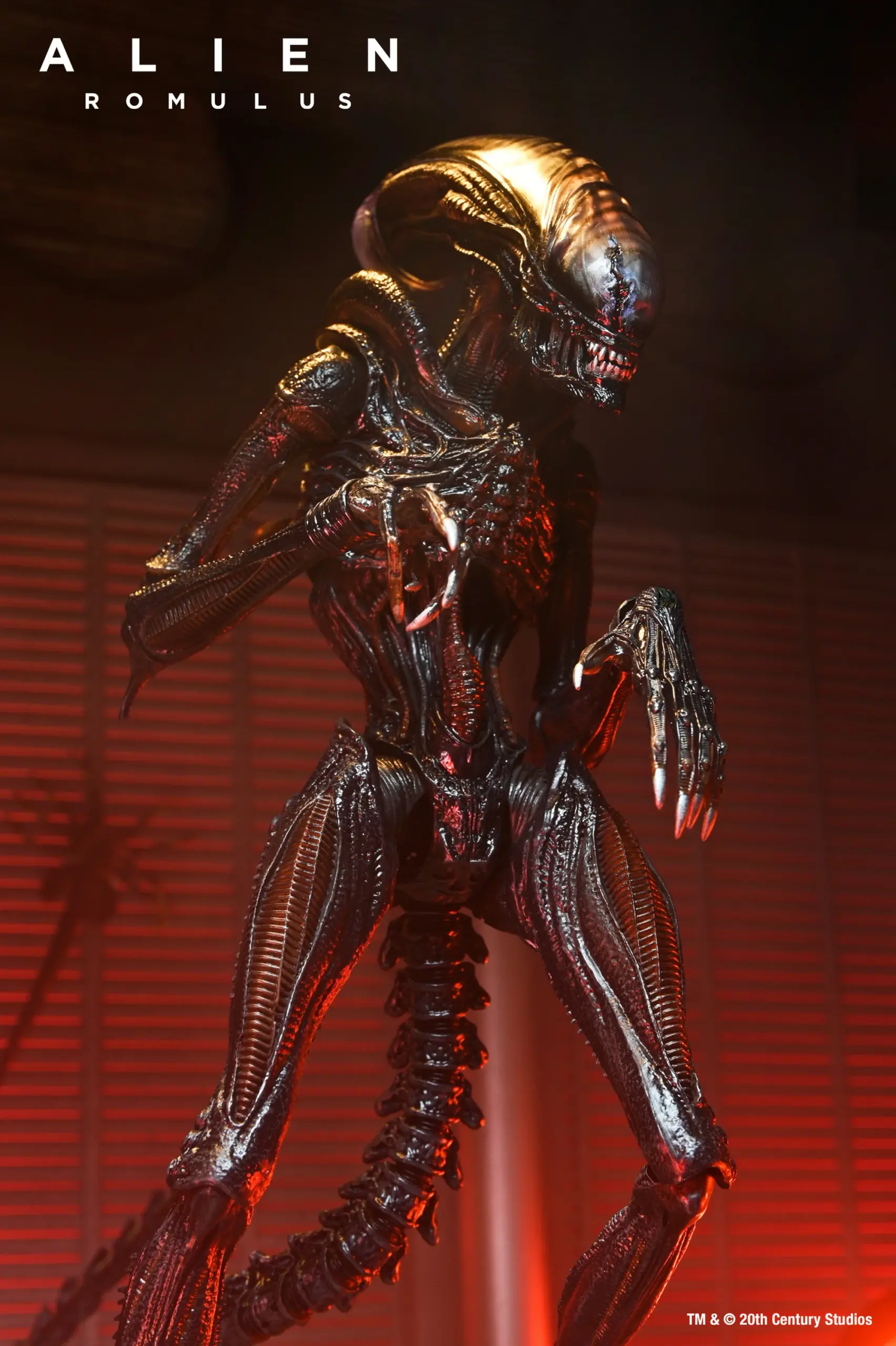 51741_UNP_13_1 Alien: Romulus Ultimate Scorched Xenomorph 7-inch Scale Action Figure